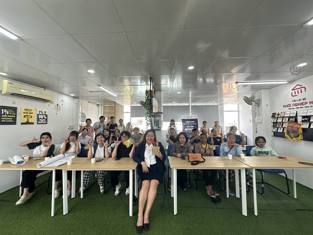 Dự án "Mô hình thí điểm hỗ trợ Người khuyết tật ứng dụng trí tuệ nhân tạo (AI) trong tiếp thị số"